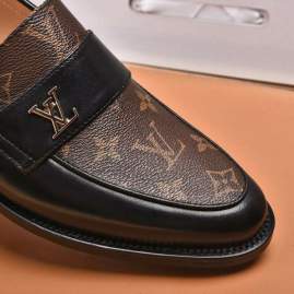 Picture of Louis Vuitton Shoes _SKULVsz38-44mnf021314107